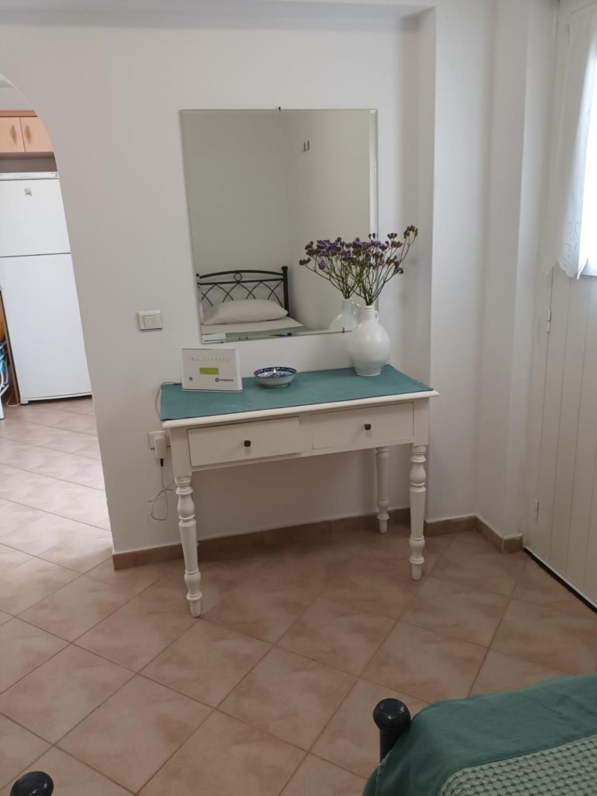 Apartament Anatoli Kímolos Zewnętrze zdjęcie